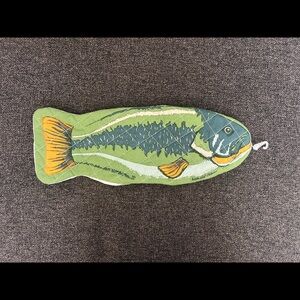 •Fish Oven Mitt NWT•